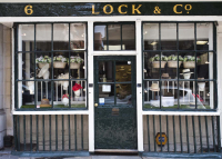 Traditional Shops Mayfair